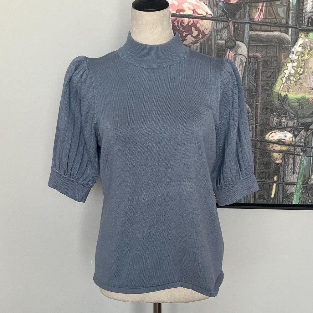 Tahari Blue Puff Short Sleeve Sweater L
